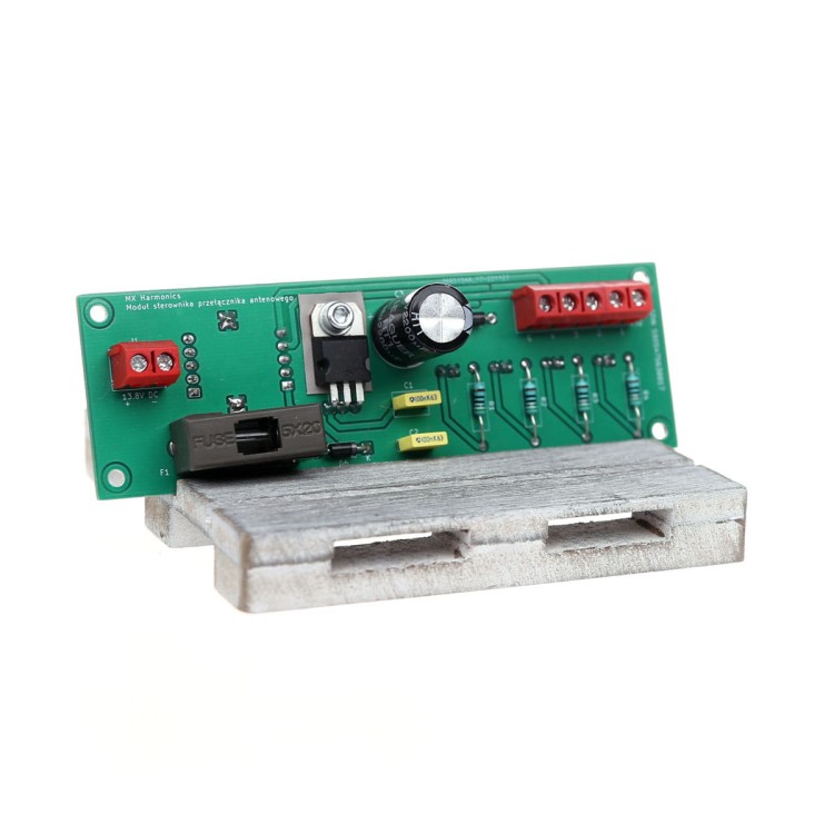 przełącznik-antenowy-moduł-sterownika_tył.jpg