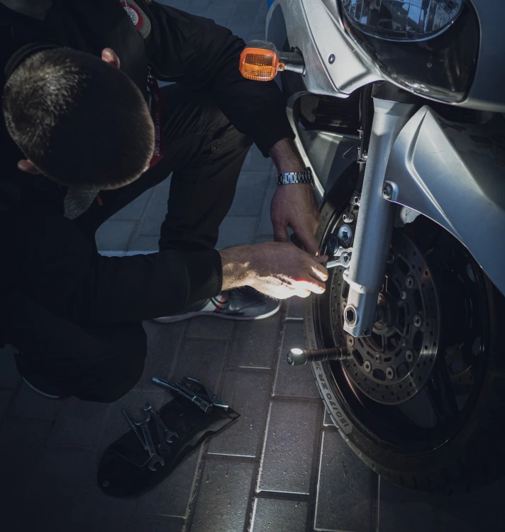 Wizard_C2_Pro_motorbike_0608.jpg